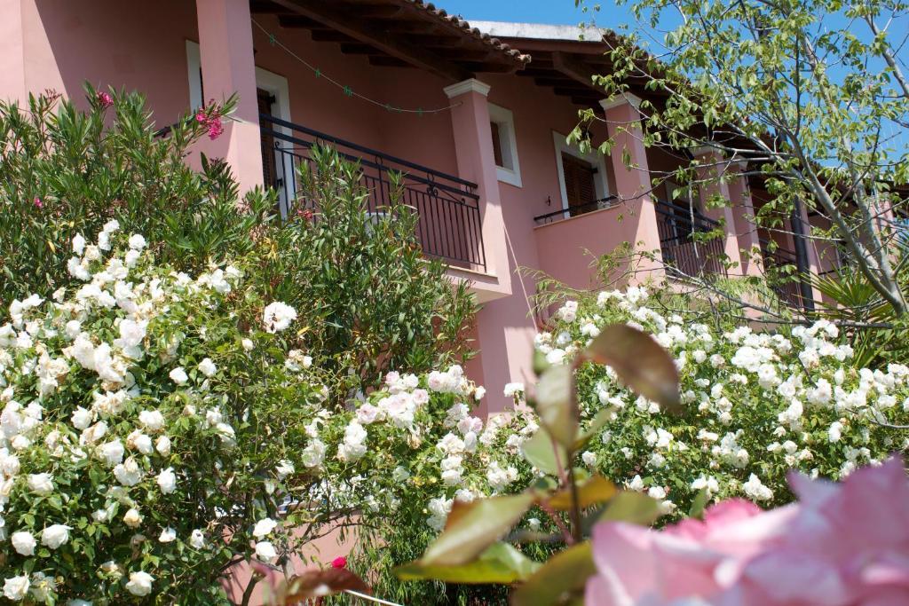 Chrysanthy Apartments Σιδάρι Εξωτερικό φωτογραφία